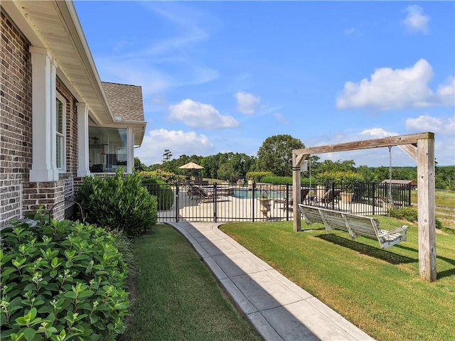702 Cash Rd NE, Calhoun, GA 30701 - view of yard