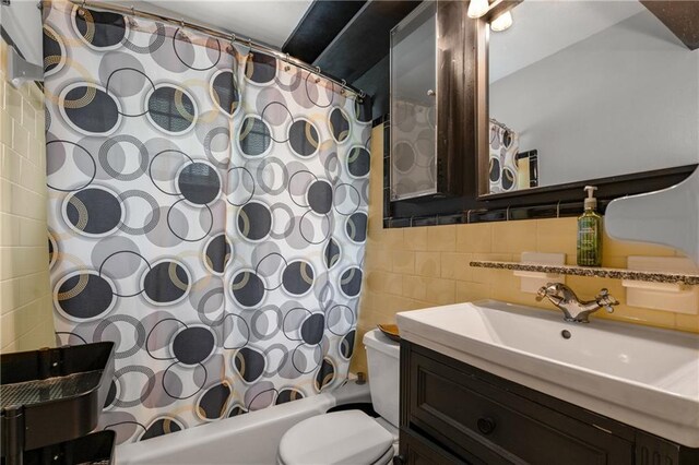 148 Waverly Way Unit 10, Atlanta, GA 30307 - surrounding community featuring a water view and a yard