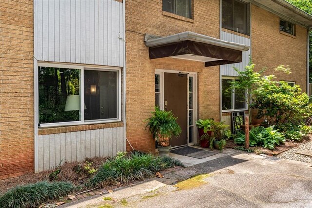 148 Waverly Way Unit 10, Atlanta, GA 30307 - entrance to property featuring brick siding