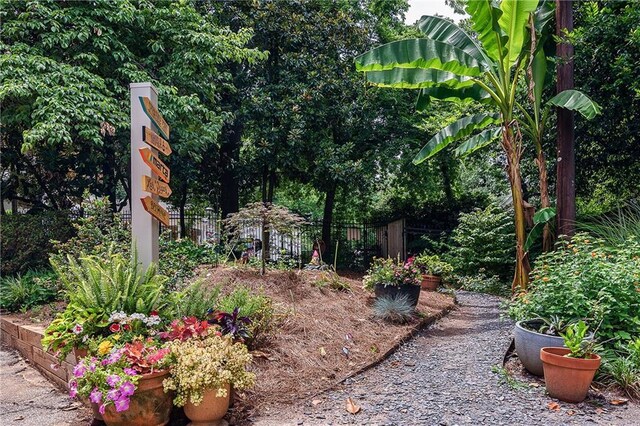 148 Waverly Way Unit 10, Atlanta, GA 30307 - view of yard with fence