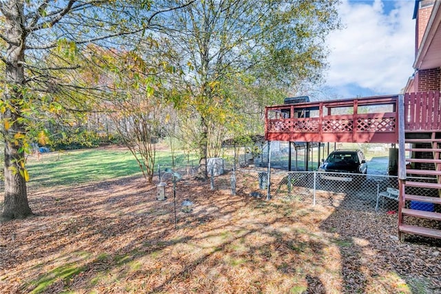 view of yard with a carport