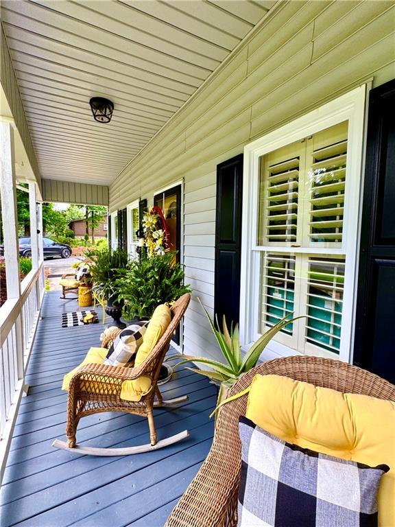 270 Owens Cir NE, Calhoun, GA 30701 - wooden terrace featuring a porch