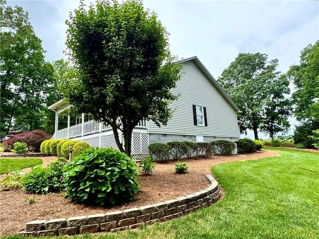 270 Owens Cir NE, Calhoun, GA 30701 - view of side of home with a lawn and crawl space
