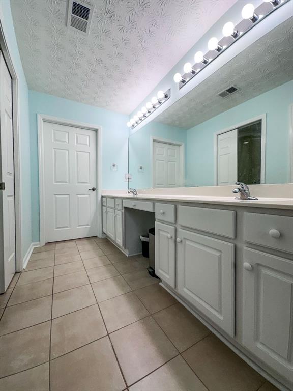 3836 Vineyards Lake Cir NW Unit U17, Kennesaw, GA 30144
