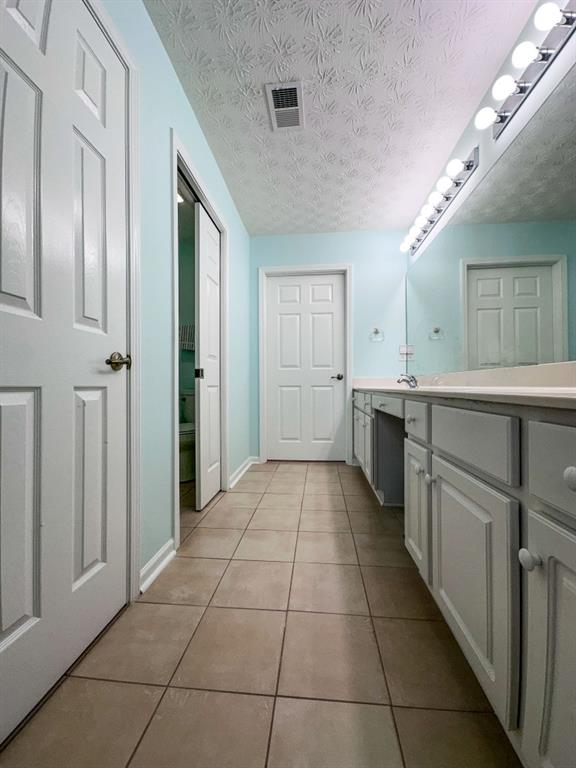3836 Vineyards Lake Cir NW Unit U17, Kennesaw, GA 30144