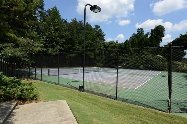 1312 Pine Heights Dr NE, Atlanta, GA 30324 - view of tennis court