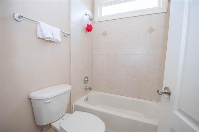 full bath with tub / shower combination and toilet