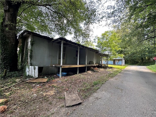 22 Honeysuckle Ln, Dahlonega, GA 30533 - view of home's exterior featuring an outdoor structure