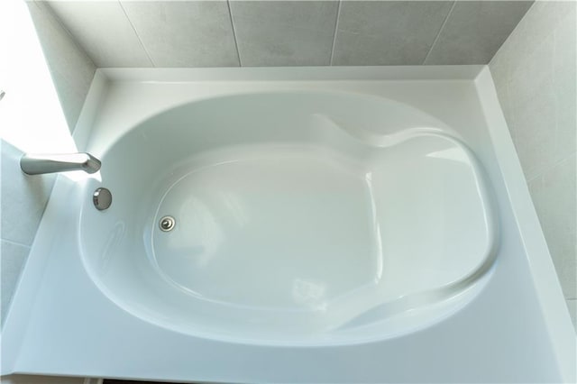 530 River Run Dr, Dallas, GA 30132 - bathroom view of a tub