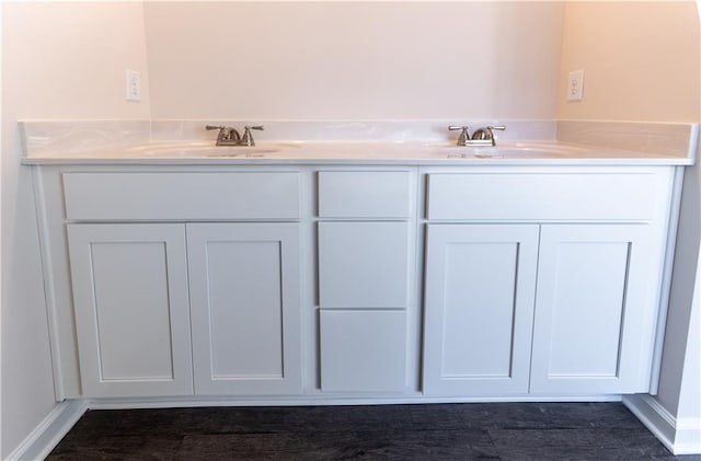 530 River Run Dr, Dallas, GA 30132 - bathroom featuring double vanity