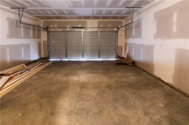 530 River Run Dr, Dallas, GA 30132 - view of garage