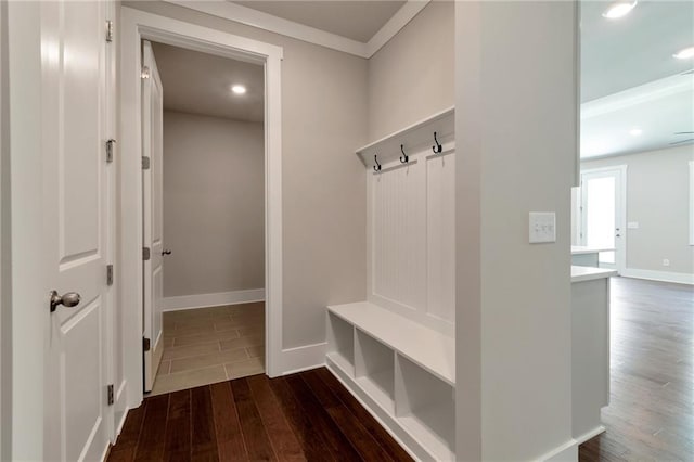 329 Willow Cv, Canton, GA 30114 - mudroom featuring dark wood-style flooring, baseboards, and recessed lighting