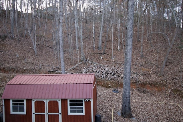 view of outdoor structure