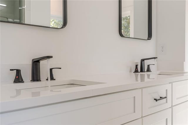 668 Liella Park SE, Atlanta, GA 30312 - bathroom with vanity and a wealth of natural light