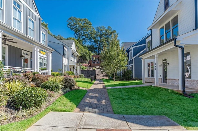668 Liella Park SE, Atlanta, GA 30312 - view of yard featuring ceiling fan