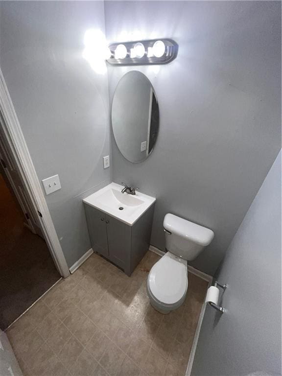 142 Benfield Cir, Cartersville, GA 30121 - bathroom featuring toilet and vanity