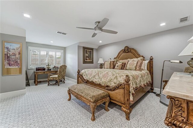 bedroom with ceiling fan