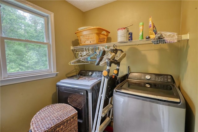 1638 River Trce, Auburn, GA 30011 - laundry area featuring washer and dryer