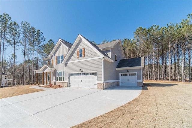 view of front of property featuring a garage