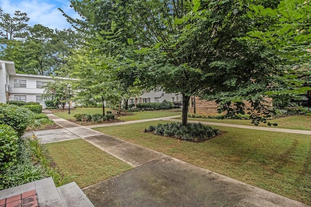 2230 Cheshire Bridge Rd NE Unit 401, Atlanta, GA 30324 - view of home's community with a lawn