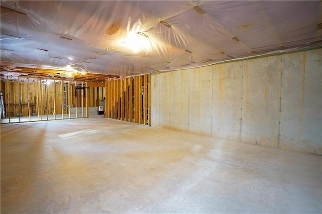 view of unfinished below grade area