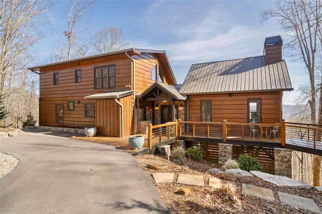 view of front of home with a porch