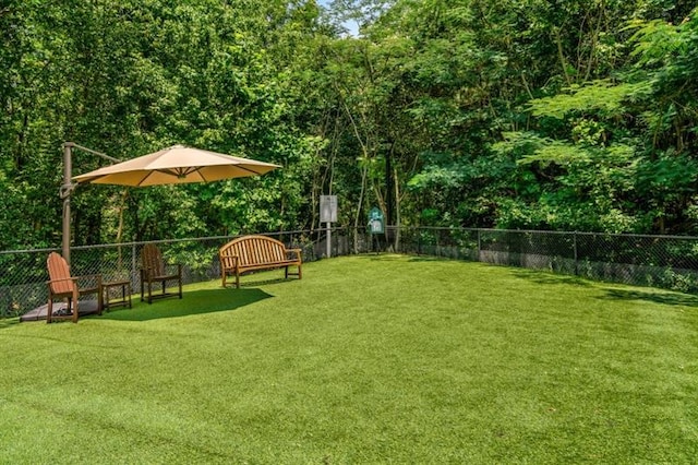 view of yard featuring fence