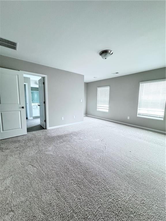 empty room with carpet