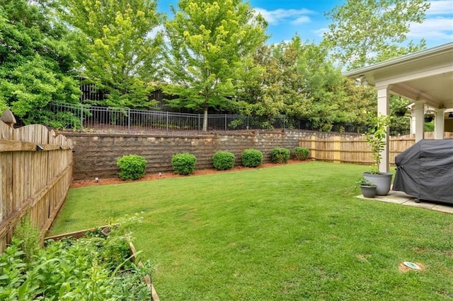 12 Pine St, Roswell, GA 30075 - view of yard