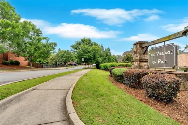 12 Pine St, Roswell, GA 30075 - view of property's community