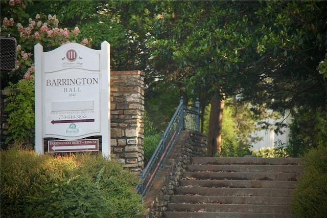 12 Pine St, Roswell, GA 30075 - exterior view