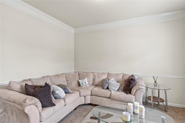 living room with carpet flooring and crown molding