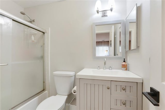 3210 Lake Pointe Cir, Roswell, GA 30075 - bathroom with vanity and shower / bath combination with glass door