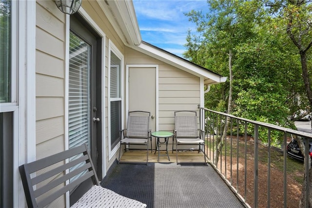 3210 Lake Pointe Cir, Roswell, GA 30075 - view of balcony