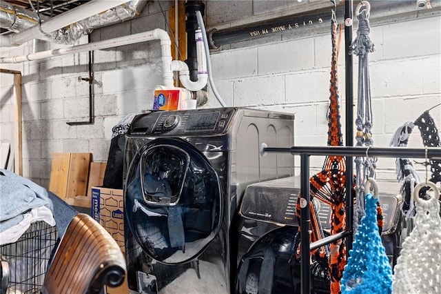 interior space featuring washer / clothes dryer and laundry area