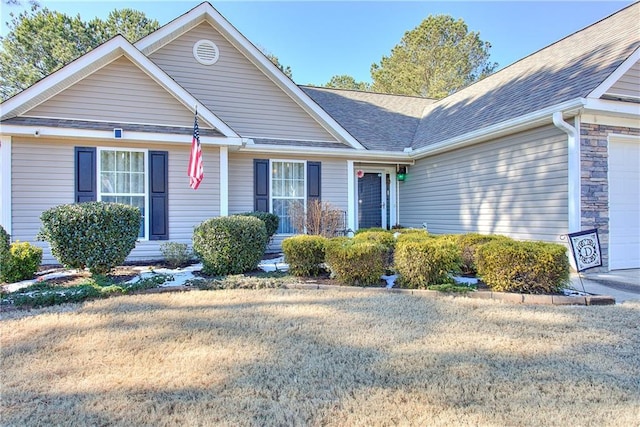 view of front facade with a garage