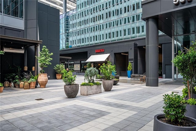 145 15th St NE Unit 1225, Atlanta, GA 30309 - lobby with a towering ceiling