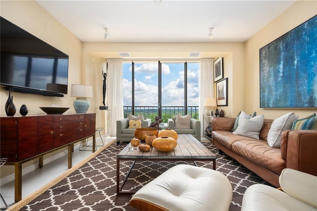 145 15th St NE Unit 1225, Atlanta, GA 30309 - view of living area