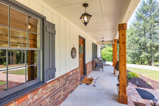 6127 Yellow Creek Rd, Murrayville, GA 30564 - view of covered porch