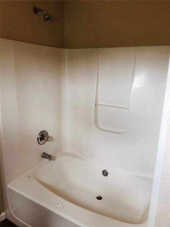 301 Brookview Dr, Riverdale, GA 30274 - bathroom with washtub / shower combination