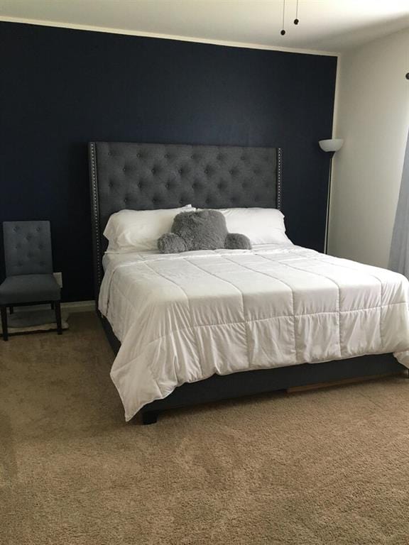 view of carpeted bedroom