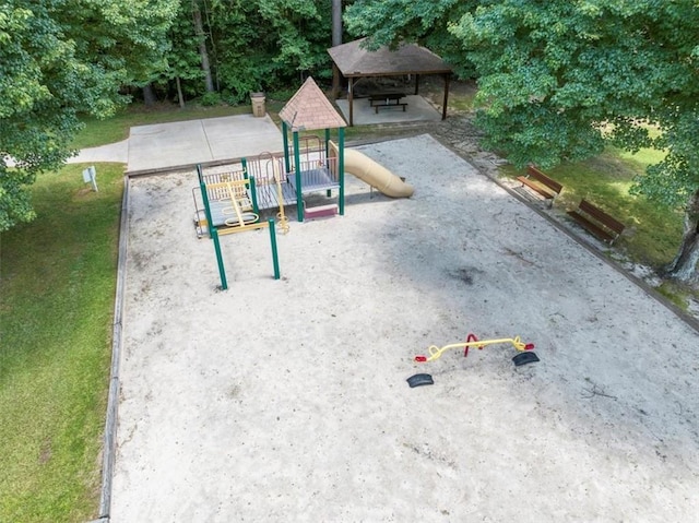 10535 Willow Meadow Cir, Alpharetta, GA 30022 - view of community featuring a gazebo