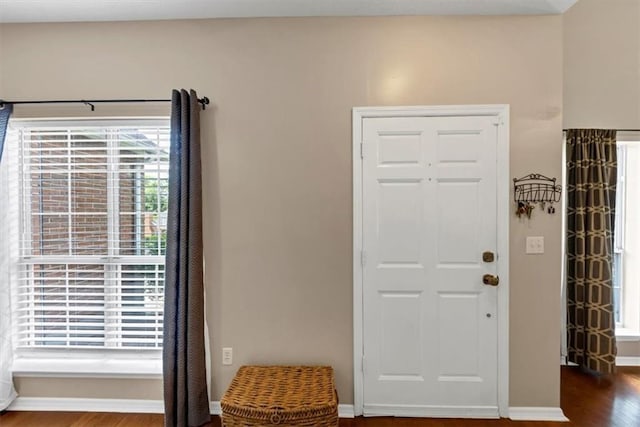 10535 Willow Meadow Cir, Alpharetta, GA 30022 - foyer with wood finished floors and baseboards