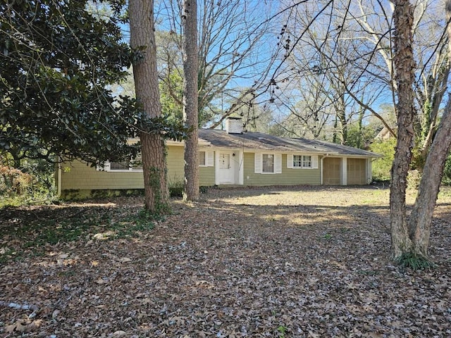 view of front facade featuring a garage