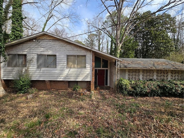 view of front of property