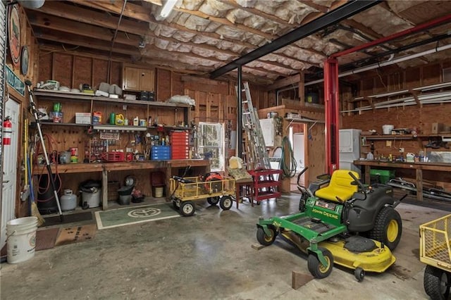 12 Rosalyn Rd, Georgetown, GA 39854 - garage featuring a workshop area