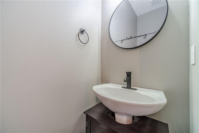 206 Belmont Dr, Monroe, GA 30655 - bathroom with a sink