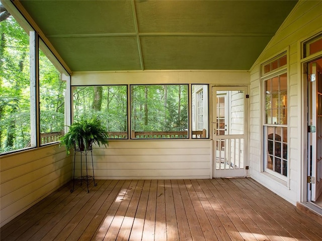 3580 Treeline Pass NE, Roswell, GA 30075 - unfurnished sunroom featuring vaulted ceiling