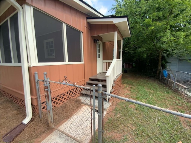 25 Forrest Ln, Cartersville, GA 30121 - view of property exterior featuring a sunroom