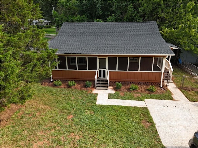 25 Forrest Ln, Cartersville, GA 30121 - view of front of home featuring a sunroom and a shingled roof